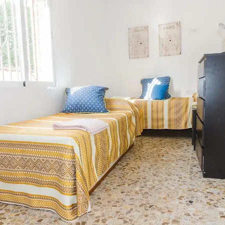 Fantastico Con Piscina En Avenida Del Brillante Holiday home